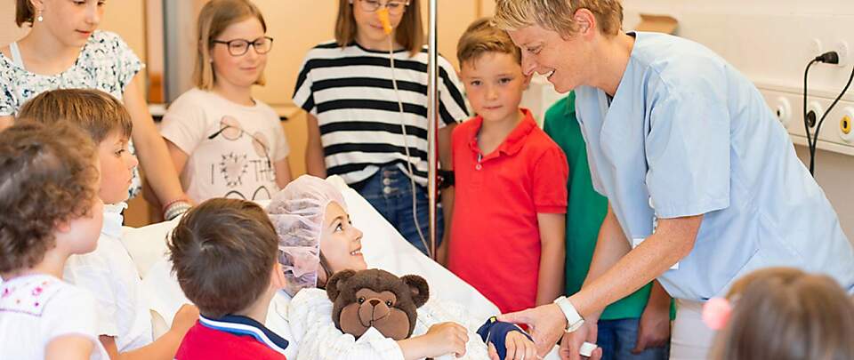 Einblick ins Kinderspital – eines von zahlreichen FerienSpass-Angeboten im Herbst