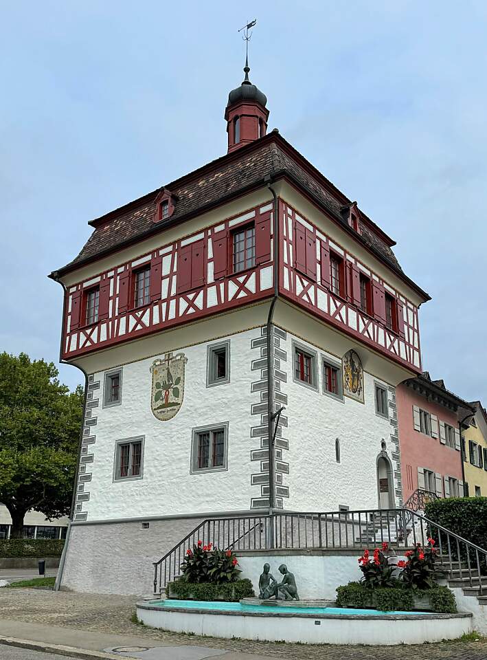 Saniertes Arboner Rathaus